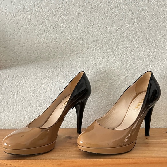 Prada Beige/Black Degrade Patent Leather Platform Pumps Size 8.5/39 - Picture 3 of 12
